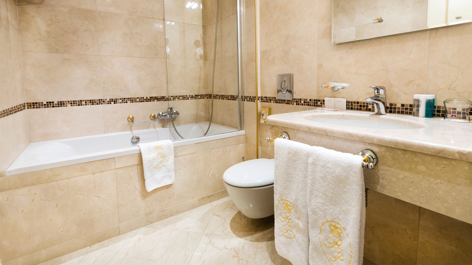 Luxury Family Royal Palace Prague